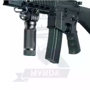 EMPU&Ntilde;ADURA TACTICAL CON LINTERNA LED NEGRA  - Imagen 1